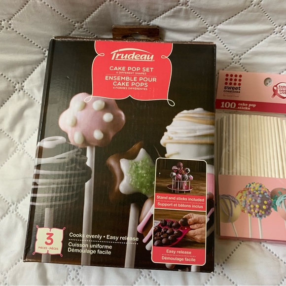 Other - cake pop set *never used* comes with cake pop sticks